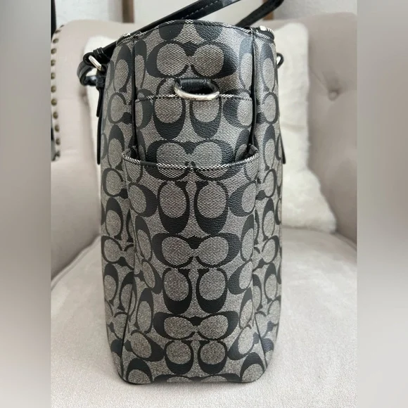 PRE-OWNED Coach Diaper Bag Tote Grey/Black Large - Picture 6 of 13